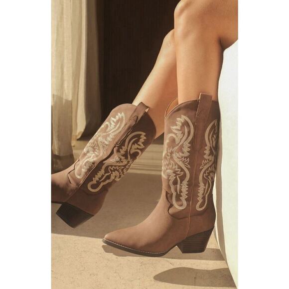 Oasis Society Classic Western Cowboy Boots Embroidered Native Women's 7.5 Brown - Picture 1 of 7